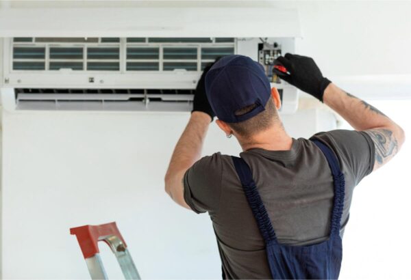 Mantenimiento e Instalación de Equipos de Aire Acondicionado (24 horas)
